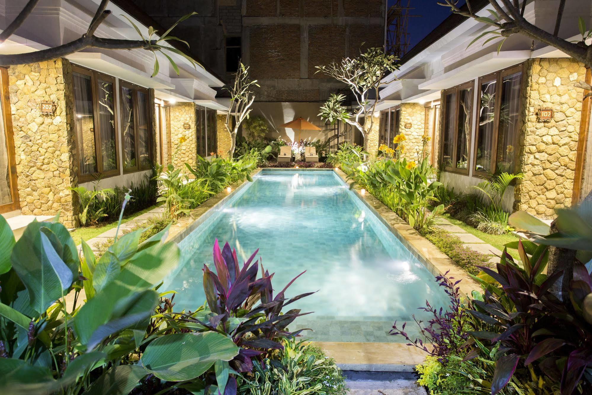 The Light Bali Villas 科洛布坎 外观 照片